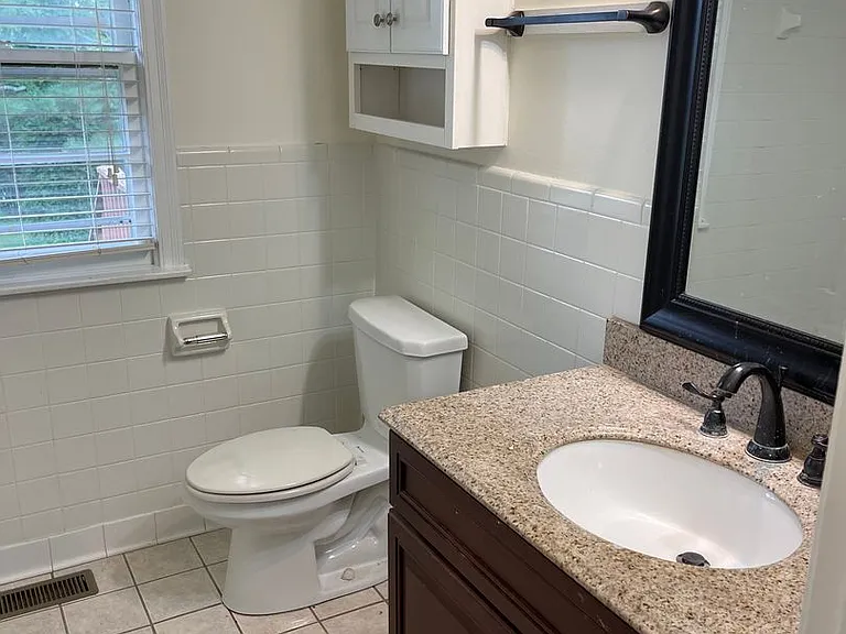 760 Mauldeth Rd — Photo 14