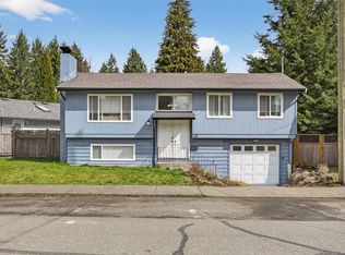 30 Rod & Gun Rd, Courtenay, BC V9N 3M9