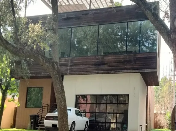 5524 Jessamine St, Houston, TX 77081