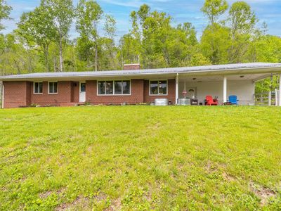 81 Amsoil Dr, Bakersville, NC, 28705