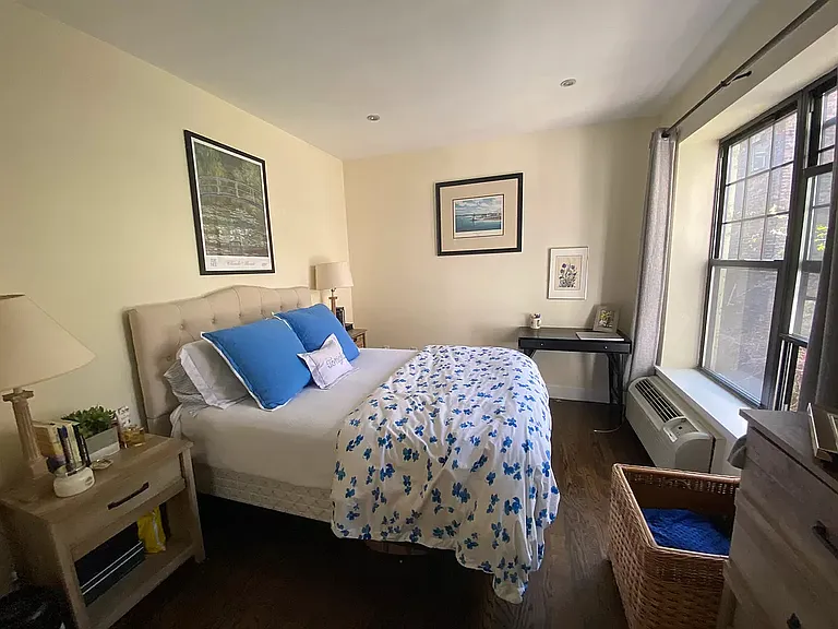 306 W 22nd St #2C — Photo 5