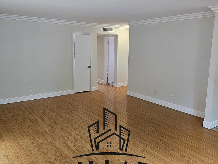 27350 Denoya Dr — Photo 8