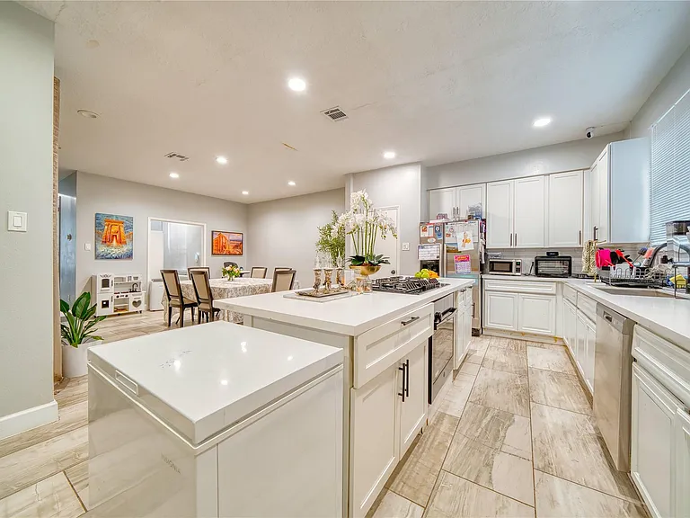 7606 Portal Dr — Photo 30