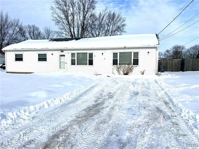 7830 Areopagitica Ave, Bridgeport, NY, 13030