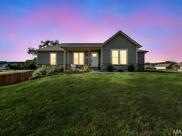 10165 Riehl Farm Dr, Potosi, MO 63664