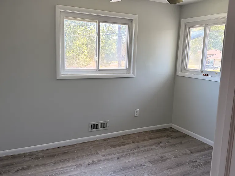 991 Sherbrook Way — Photo 10