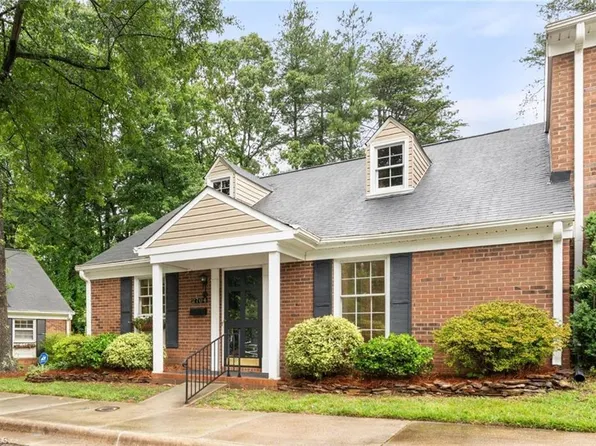 2704 Saint Johns Pl, Winston Salem, NC 27106