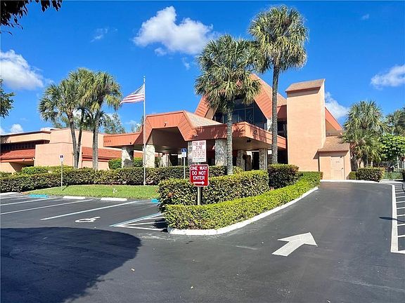 3rd image of 3150 Holiday Springs Boulevard #8-101