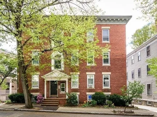 6 Perry St APT 5, Brookline, MA 02445