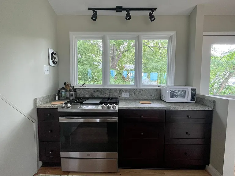 1712 S Main St #2 — Photo 6