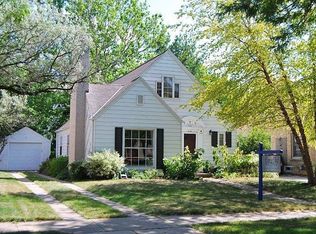 8141 Jackson Park Blvd, Wauwatosa, WI 53213