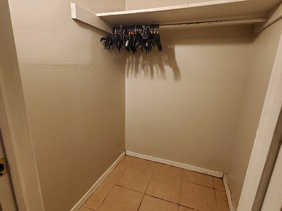 5th image of 3510 Keltner Ave #4