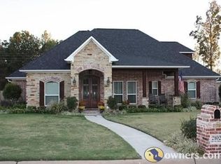 2102 Southcrest Dr, Texarkana, AR 71854