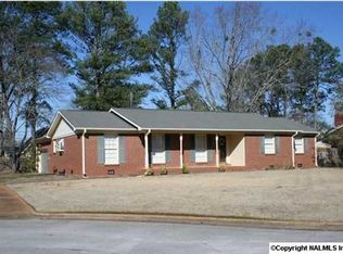 2304 Greenwood Dr SE, Decatur, AL 35601