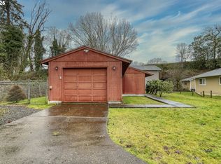205 N 7th St, Saint Helens, OR 97051