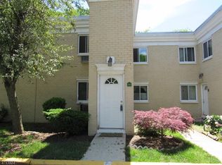 19 Lake Ave APT 4B, East Brunswick, NJ 08816