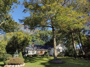 2 Fairfield Dr W, Morristown, NJ 07960