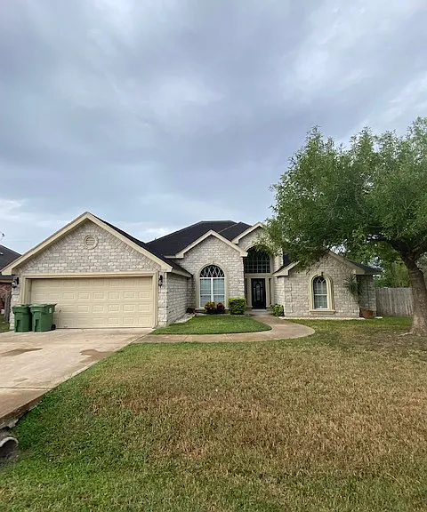 15139 Jenn Cir — Photo 1