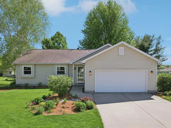 209 Sleepy Hollow Ln, Marshall, WI 53559