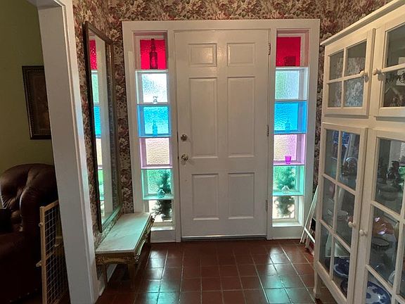 4th image of 43 Louisville Ave