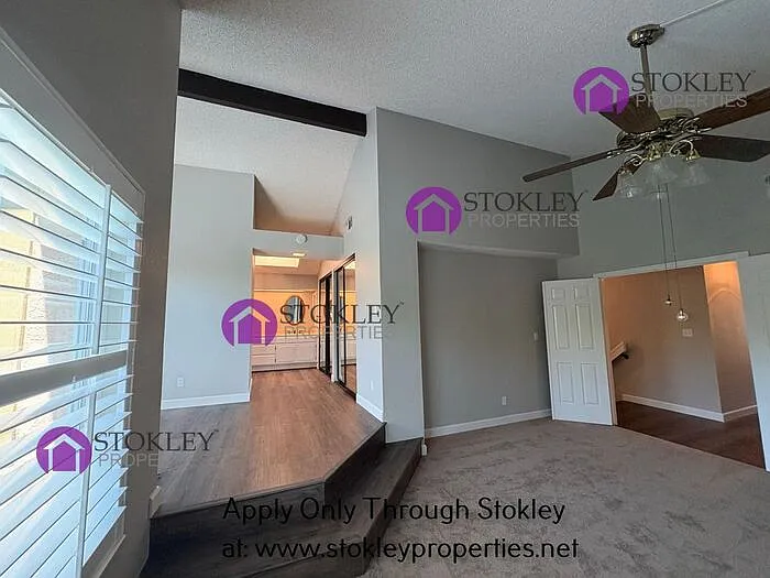 2397 Lake Meadow Cir — Photo 30