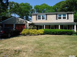 1019 Old Town Rd, Coram, NY 11727