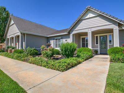8050 Stallion Way, Sacramento, CA, 95830