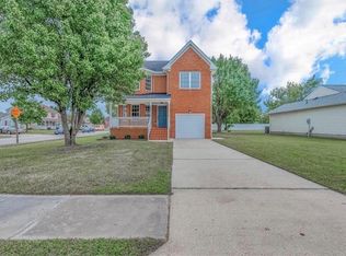 2004 Windy Rd, Chesapeake, VA 23324