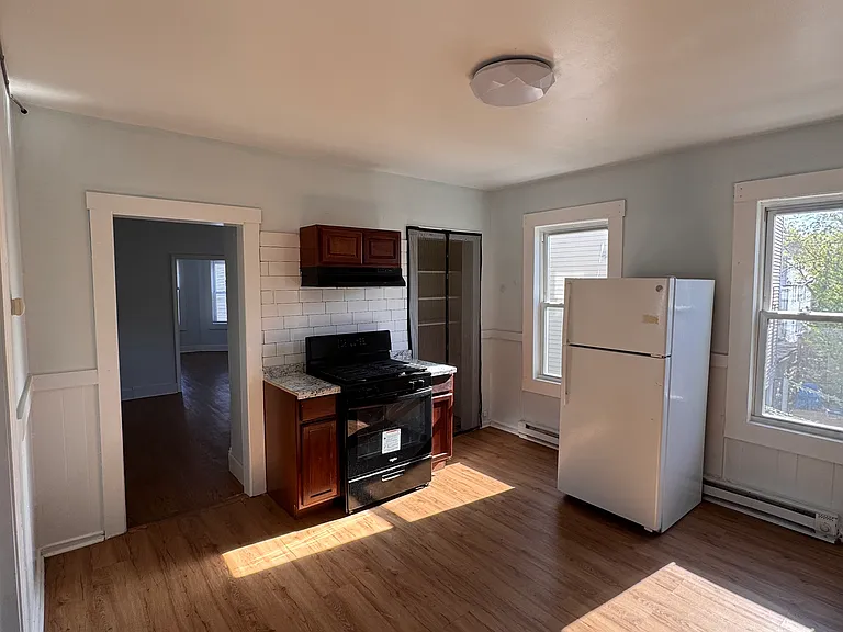 111 Southgate St #2 — Photo 3