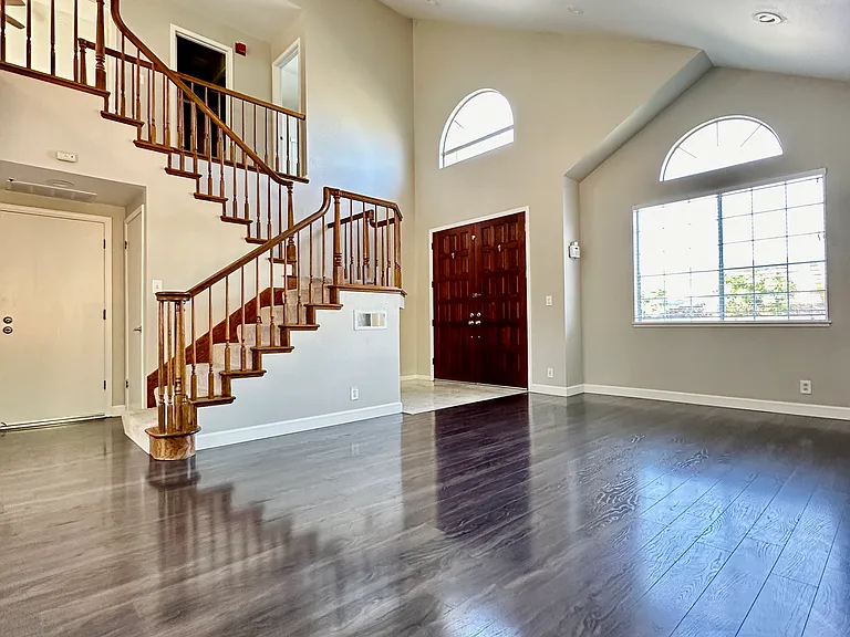 32241 Jean Dr — Photo 3