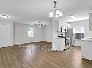866 Barrington Woods Cv, Southaven, MS 38671