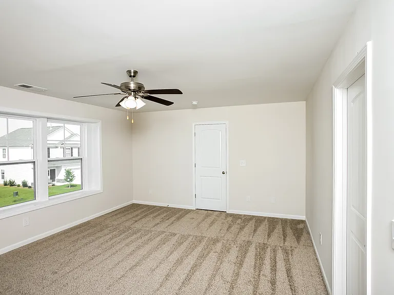 1021 Winter Way — Photo 7