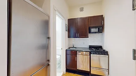 Rented by Bond New York