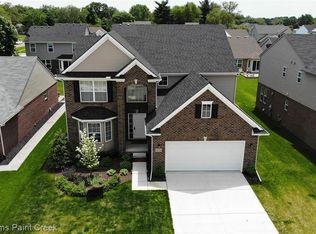 38539 Liberty Dr, Livonia, MI 48150