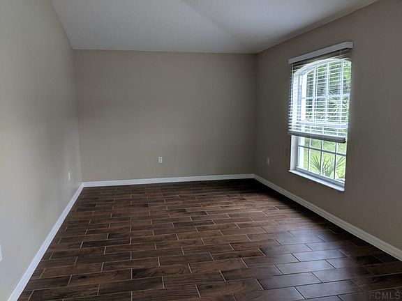 5th image of 10 Birchwood Dr
