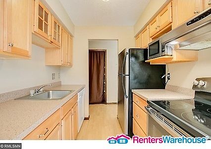 5th image of 747 11th Ave S APT 1