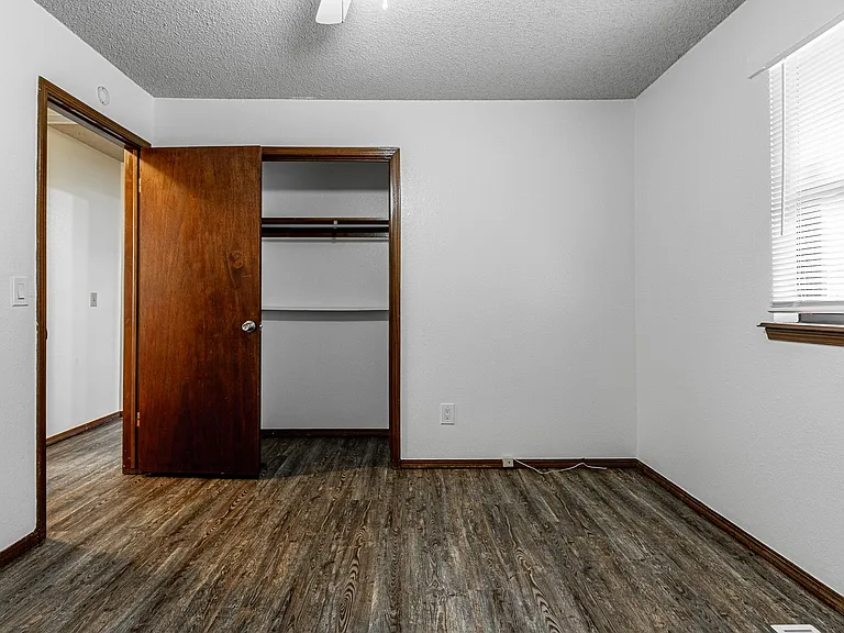 3808 Oakcliff Dr — Photo 18
