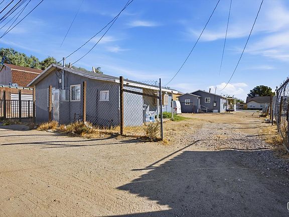 3rd image of 15647 L St