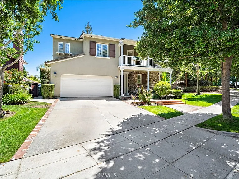 2 Franklin Way — Photo 2