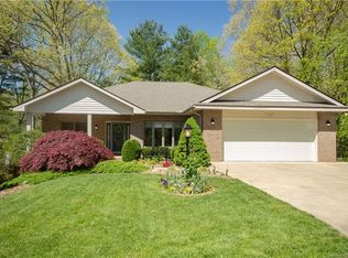 3109 Cove Loop Rd, Hendersonville, NC 28739