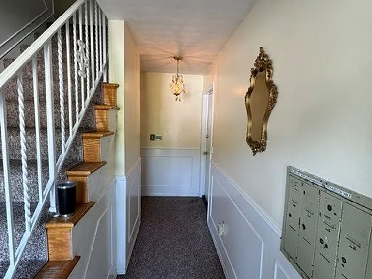 16 Wyoming St — Photo 2