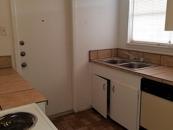 4th image of 2512 Avenue Q Unit C
