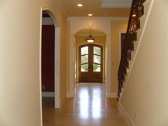 2nd image of 1917 Hazelton Dr