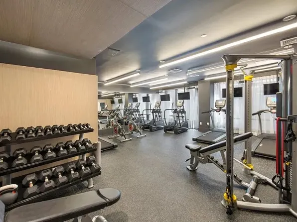 577 Baltic Street image 8 of 11