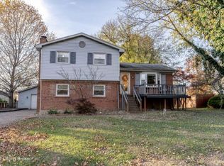 6527 Dunnlea Dr, Pewee Valley, KY 40056