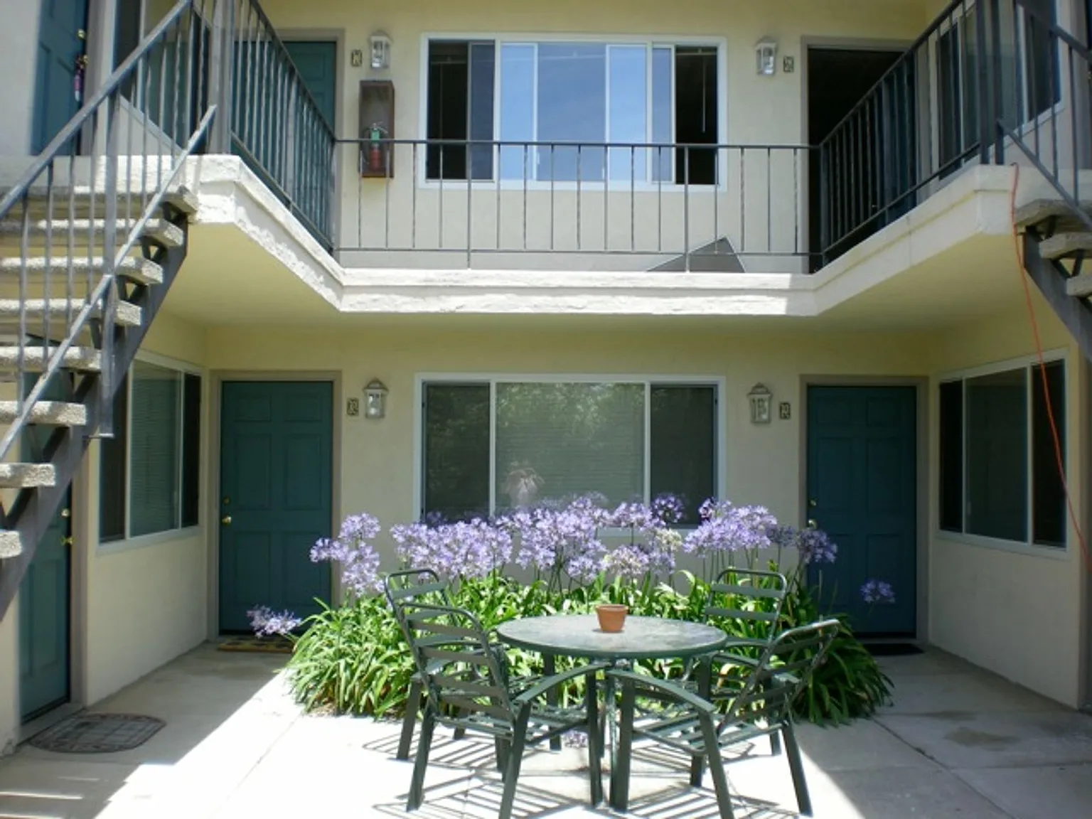 399 Ellwood Beach Drive Apartments — Photo 1