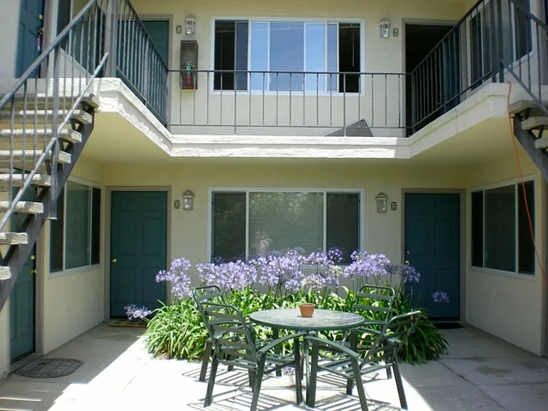 399 Ellwood Beach Dr — Photo 1