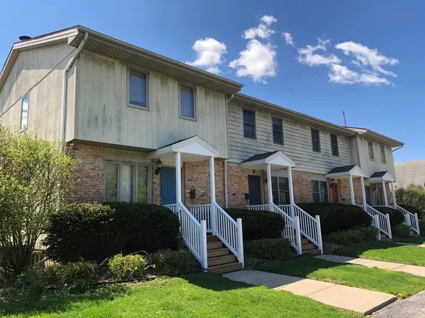 108 Carmae St, 108 Carmae St APT A, Normal, IL 61761
