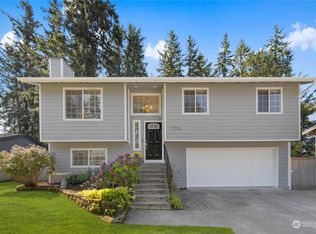 23325 SE 266th St, Maple Valley, WA 98038