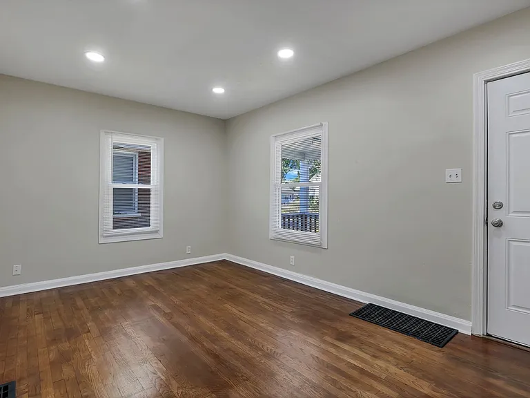 1269 Minnesota Ave — Photo 5